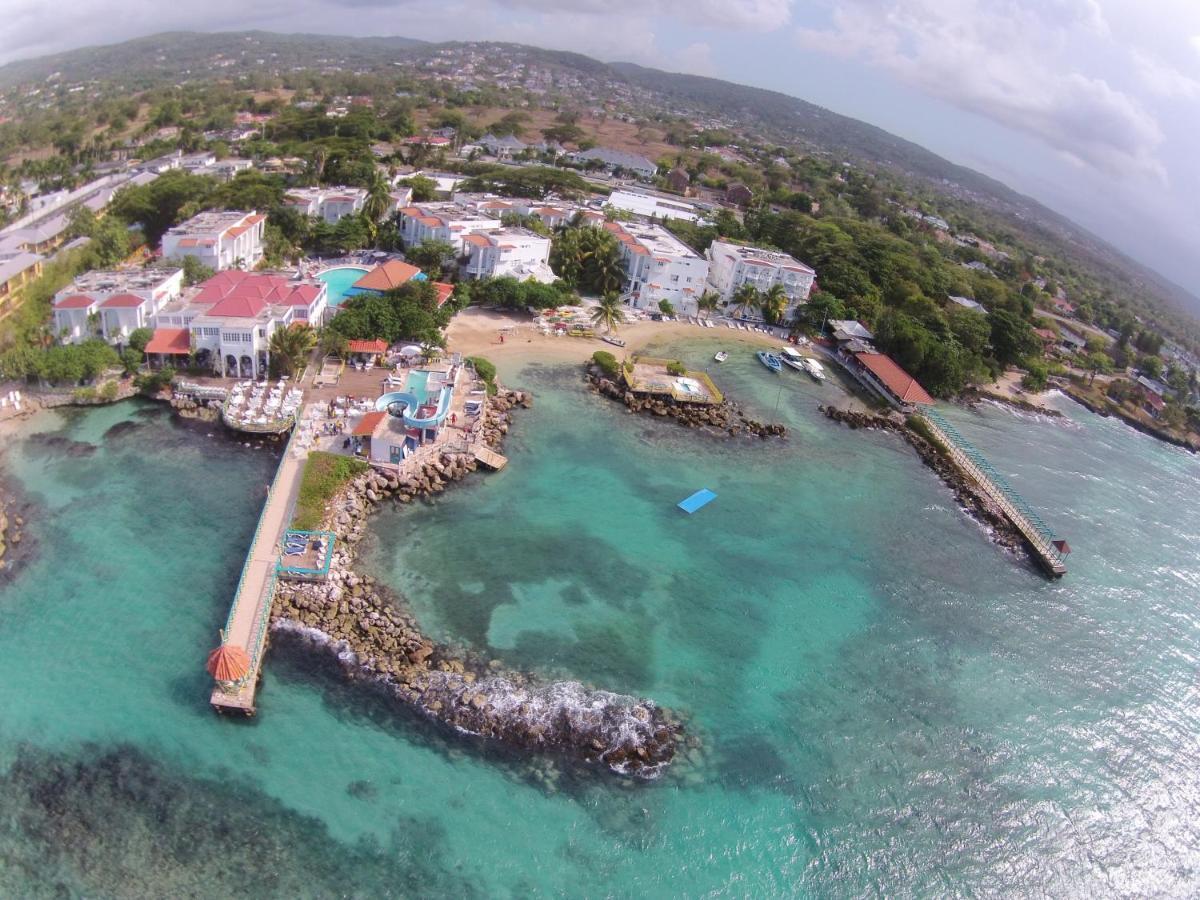 Franklyn D Resort & Spa All Inclusive Runaway Bay Extérieur photo